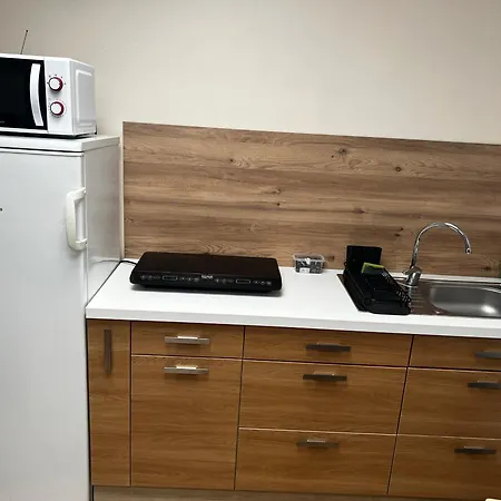 3 Joli Face A La Gare *